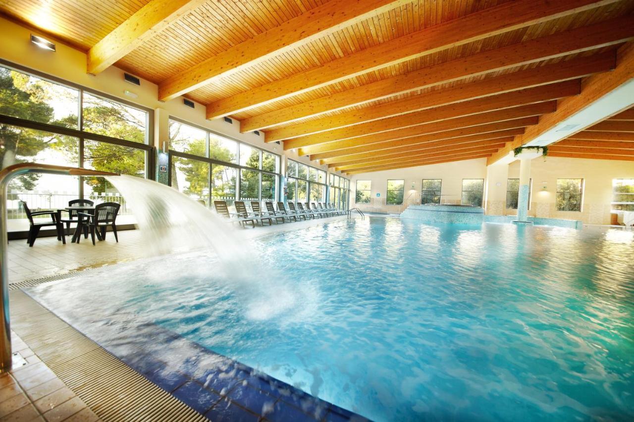 Premium Mobile Homes - Hotel & Resort Adria Ankaran Kültér fotó